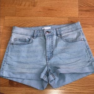 H&M Denim Shorts || Size 6